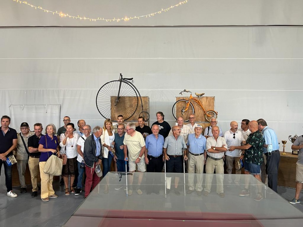 Ahir es va inaugurar ’75 anys del Club Ciclista Tarragona’ al Refugi 1 del Moll de Costa