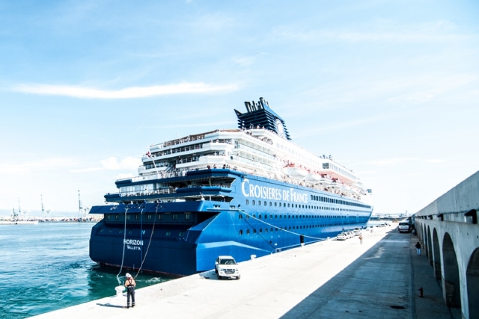The Port of Tarragona welcomes the fifth cruise ship of the season