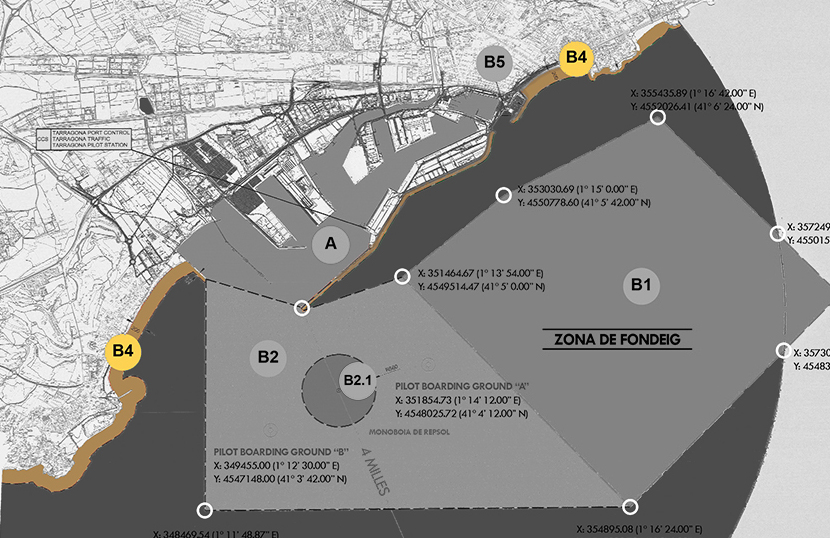 Area B4. Contained areas with breakwaters, beaches and rocks