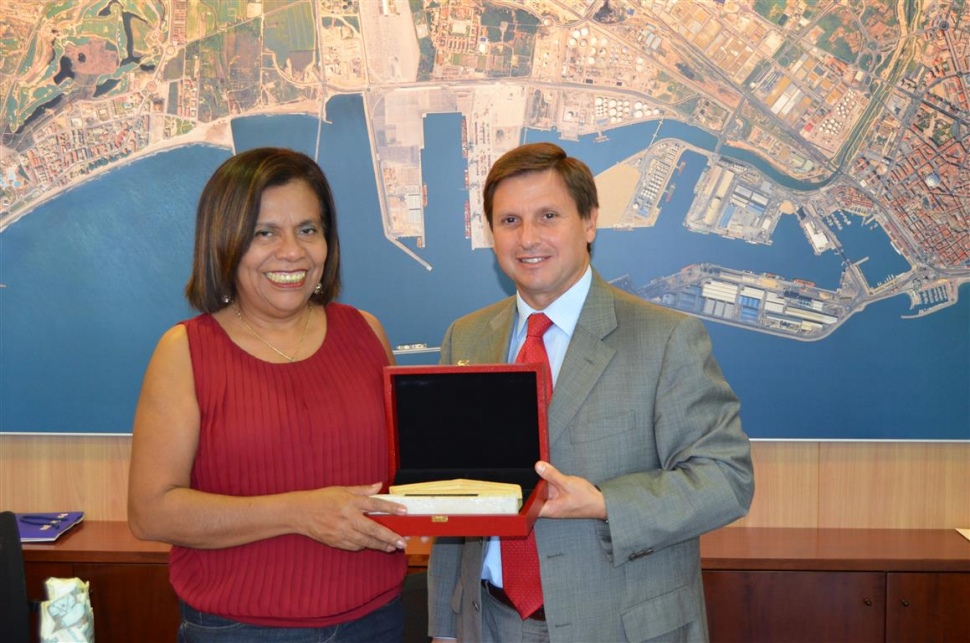 La embajadora de Nicaragua visita el Port de Tarragona