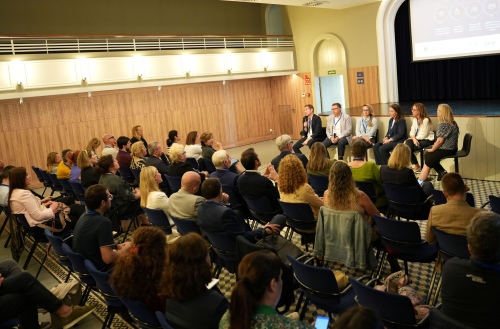 Dones referents del món TIC de la Catalunya Sud debatran sobre el talent femení al sector tecnològic al Teatret del Serrallo