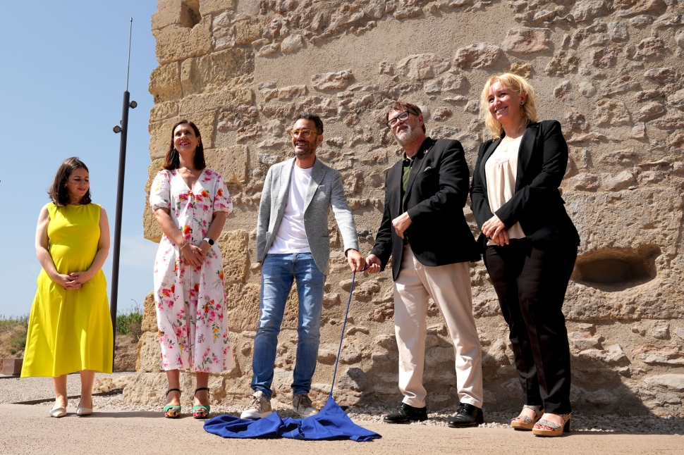 Se inaugura la restauración de la Torre de Virgili