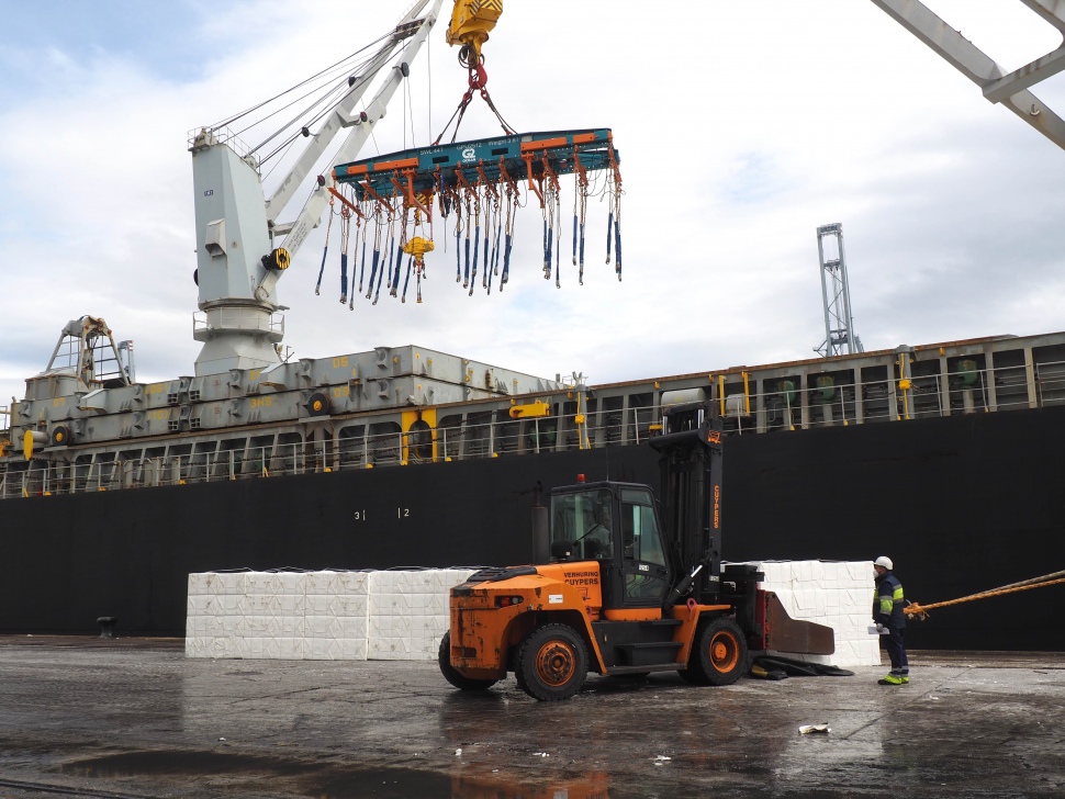 El Port de Tarragona registra l’operativa de pasta de paper més gran de la seva història