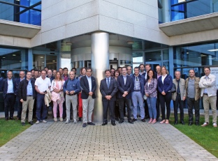 Empresaris de l’Associació d’Empreses de Serveis de Tarragona visiten el Port