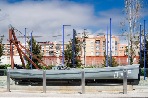 El bot de cadenes torna al Port de Tarragona després del seu últim procés de restauració a les drassanes de Cambrils