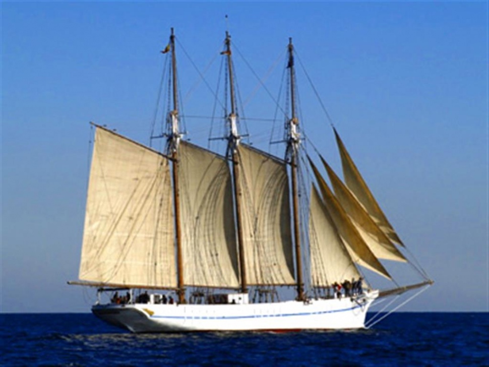 El Pailebote Santa Eulàlia en el Puerto de Tarragona