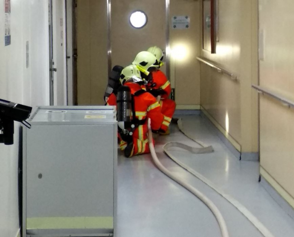 Simulacro incendio en un crucero