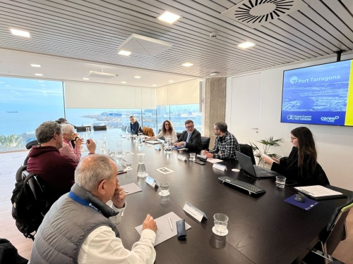 L’Espai d’Opinió Port Tarragona analitza el rol del port en l’espai metropolità
