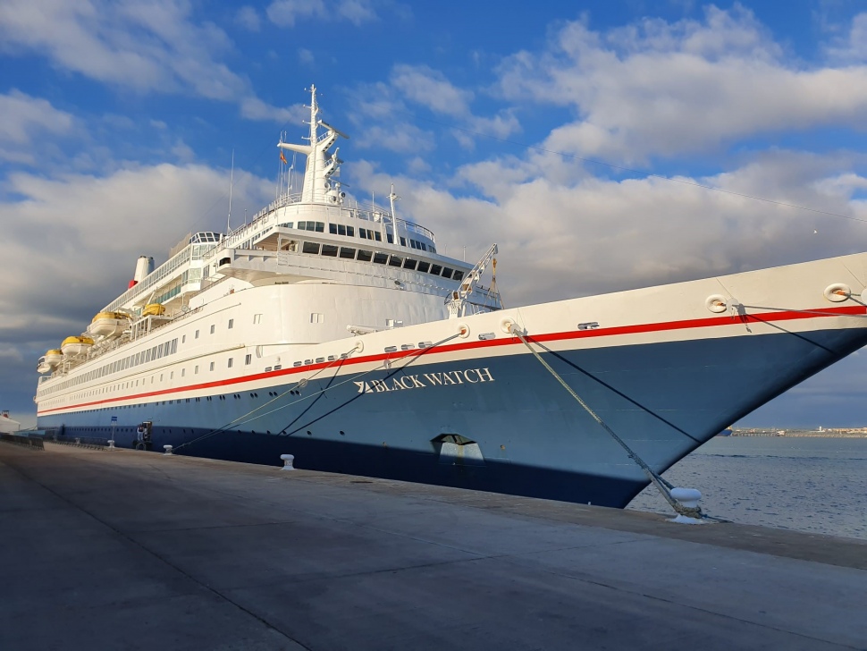 El Port de Tarragona recibe un crucero de última hora