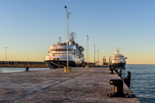 El nou Moll de Balears del Port Tarragona, inaugurat fa menys d’una setmana, acull per primera vegada dos creuers simultanis