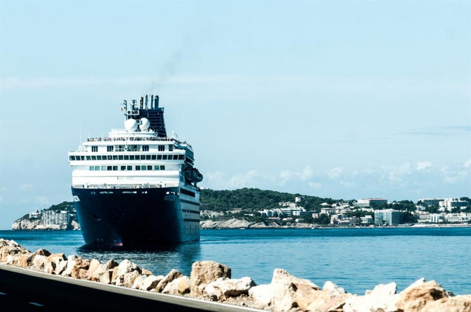 El Puerto de Tarragona recibe el quinto crucero de la temporada