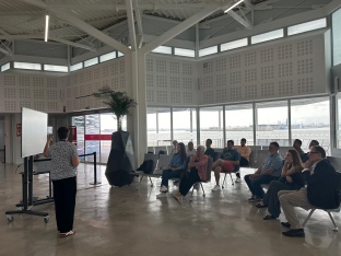 L’Espai d’Opinió del Port de Tarragona es reuneix per conèixer la nova terminal de creuers al Moll de Balears