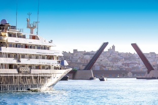 The Port of Tarragona promotes itself as a cruise ship destination at the sector’s most important international fair