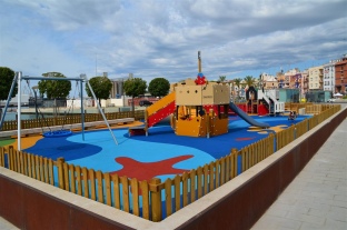 El Port de Tarragona abre al público un nuevo parque infantil en el Moll de Costa