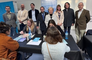 Més de 200 persones s’apropen a l’estand de l’APT a la Fira de l’Ocupació