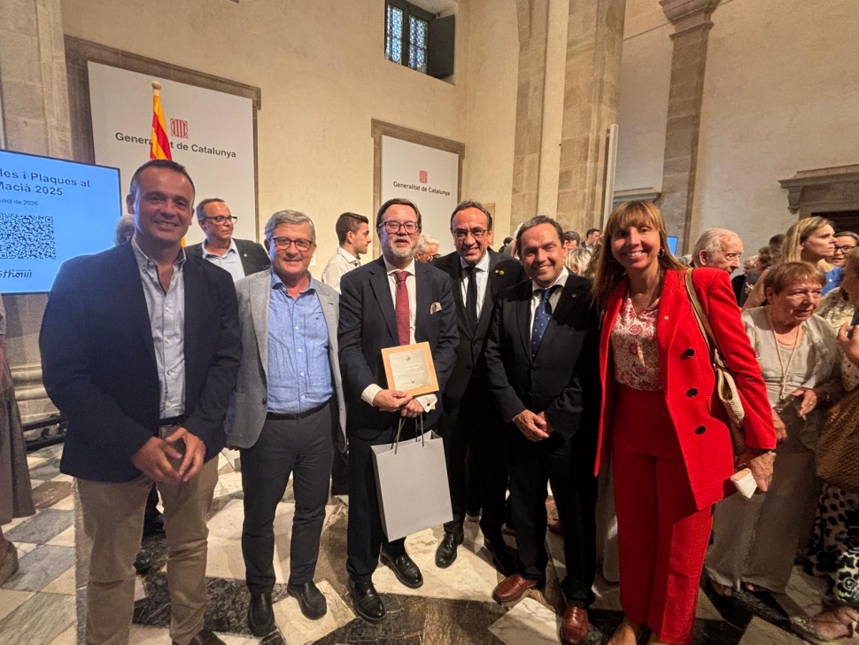 El Port de Tarragona rep la Placa al Treball President Macià 2025 en l'acte oficial presidit pel president Salvador Illa