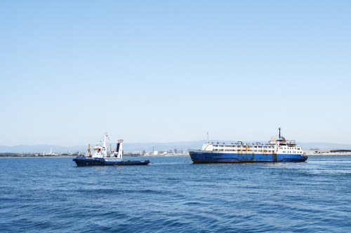 El vaixell Elbeik abandona definitivament el Port de Tarragona