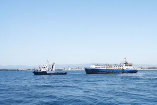 El vaixell Elbeik abandona definitivament el Port de Tarragona