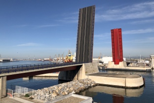El Port Tarragona licita la reparació del pont mòbil