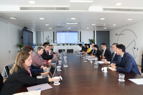 Una delegació d'alt nivell de China Construction Bank visita el Port de Tarragona per conèixer els seus projectes estratègics