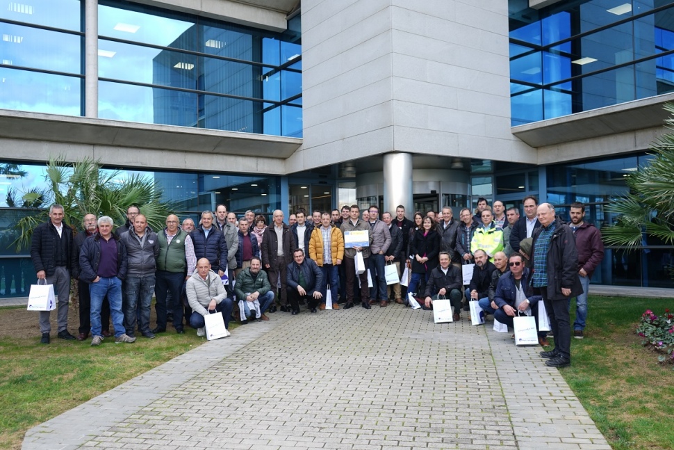 Members of Cereal Producer Cooperatives visit the Port of Tarragona