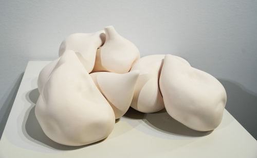 El Fons Internacional de Ceràmica Contemporània del Vendrell s’exposa al Refugi 1 del Moll de Costa