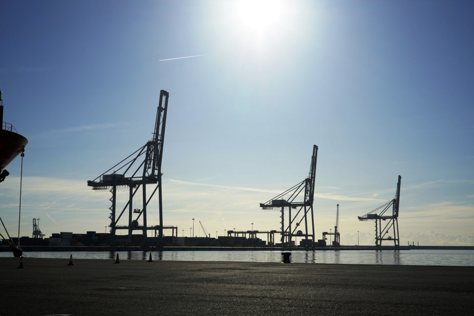 El Port de Tarragona crea un cens de maquinària i equipaments adscrits al servei portuari