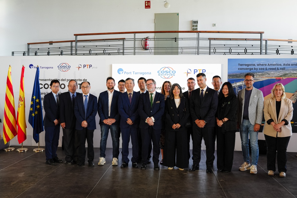 La aliança COSCO – PTP invertirà més de 116 MEUR a Port Tarragona per a convertir-lo en el seu ‘gateway’ intermodal de referència a la Mediterrània