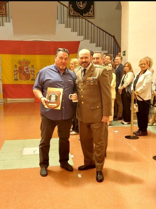 La Subdelegació de Defensa reconeix dos professionals del Port de Tarragona pel seu compromís i col·laboració institucional