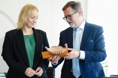 La subdelegada del Govern visita Port Tarragona