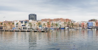 El Teatret del Serrallo organitza una ruta pel barri mariner amb Pitu Mosquits