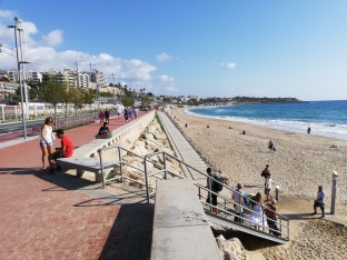 El Port de Tarragona contribueix a la millora de l’aspecte del passeig Marítim pintant la bancada