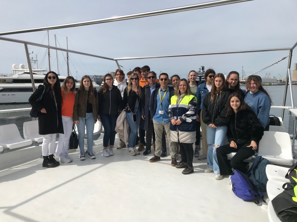 Alumnat del col·legi Vedruna-Sagrat Cor visita el Port per conèixer l’activitat portuària en l’economia del territori