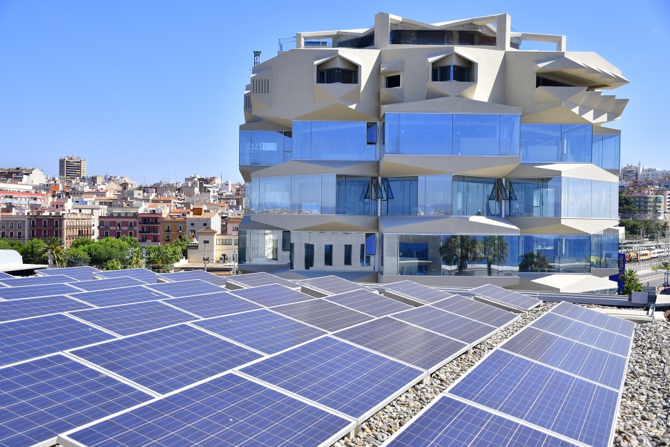 El Port Tarragona produirà amb energia solar el 26% del consum elèctric del Moll de Costa