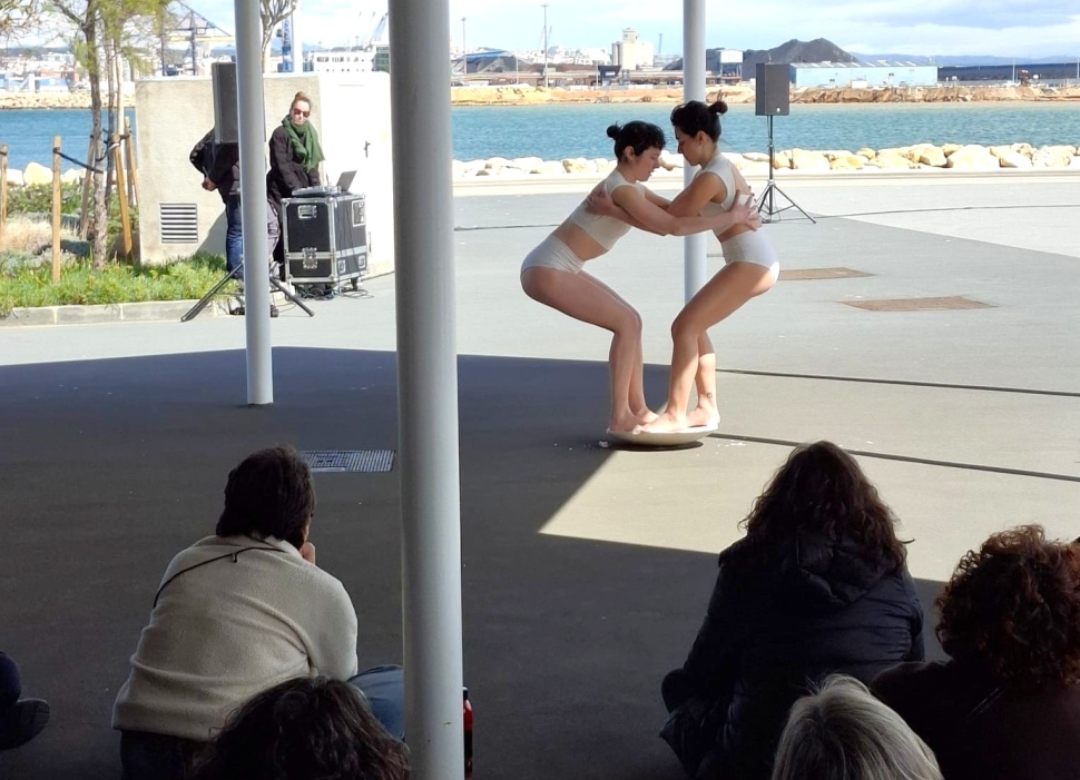 El recinte portuari es converteix en escenari amb l’inici del cicle ‘En Dansa’