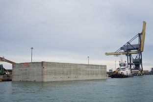 The Port of Tarragona has already manufactured 50% of the caissons for the Balears Wharf