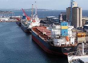 El Port de Tarragona creix un 6,3% fins al juliol i assoleix els 17,6 milions de tones